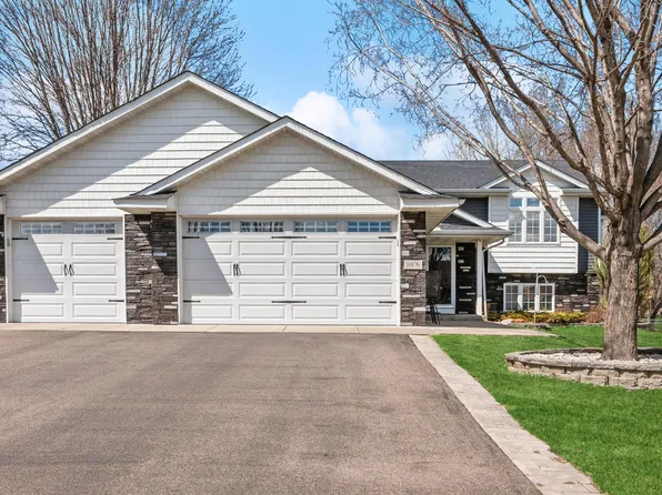 10176 Pleasure Creek Pkwy W, Blaine, MN 55434