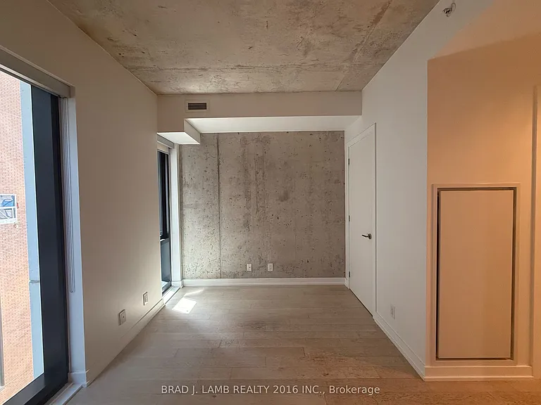 11 Charlotte St #501 — Photo 11