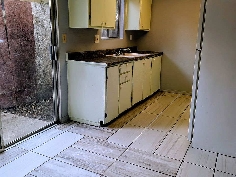 1st image of 7918 Montgomery Ave