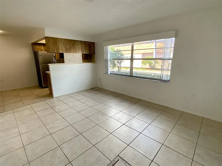 6036 Chesham Dr #5 — Photo 6