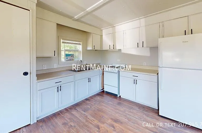 50 Pond Rd — Photo 1