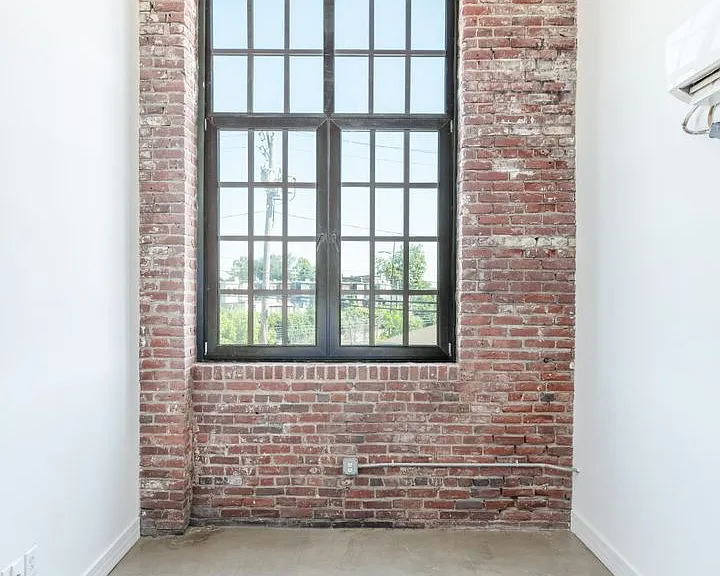 3003 Glenwood — Photo 145
