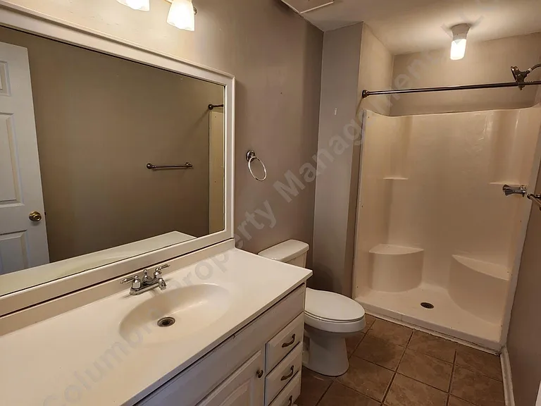 2751 Maple St — Photo 16