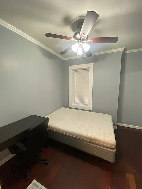 141 Lexington Ave - Apt 2 Rm 1 — Photo 3