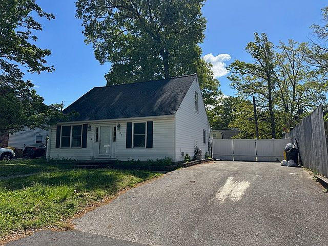 1st image of 107 Ralph Rd