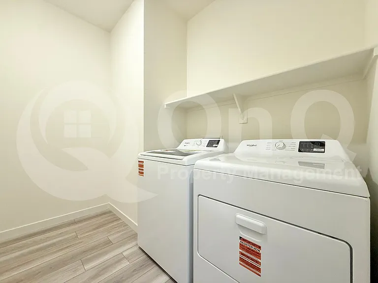 634 W Red Hawk Ct — Photo 20
