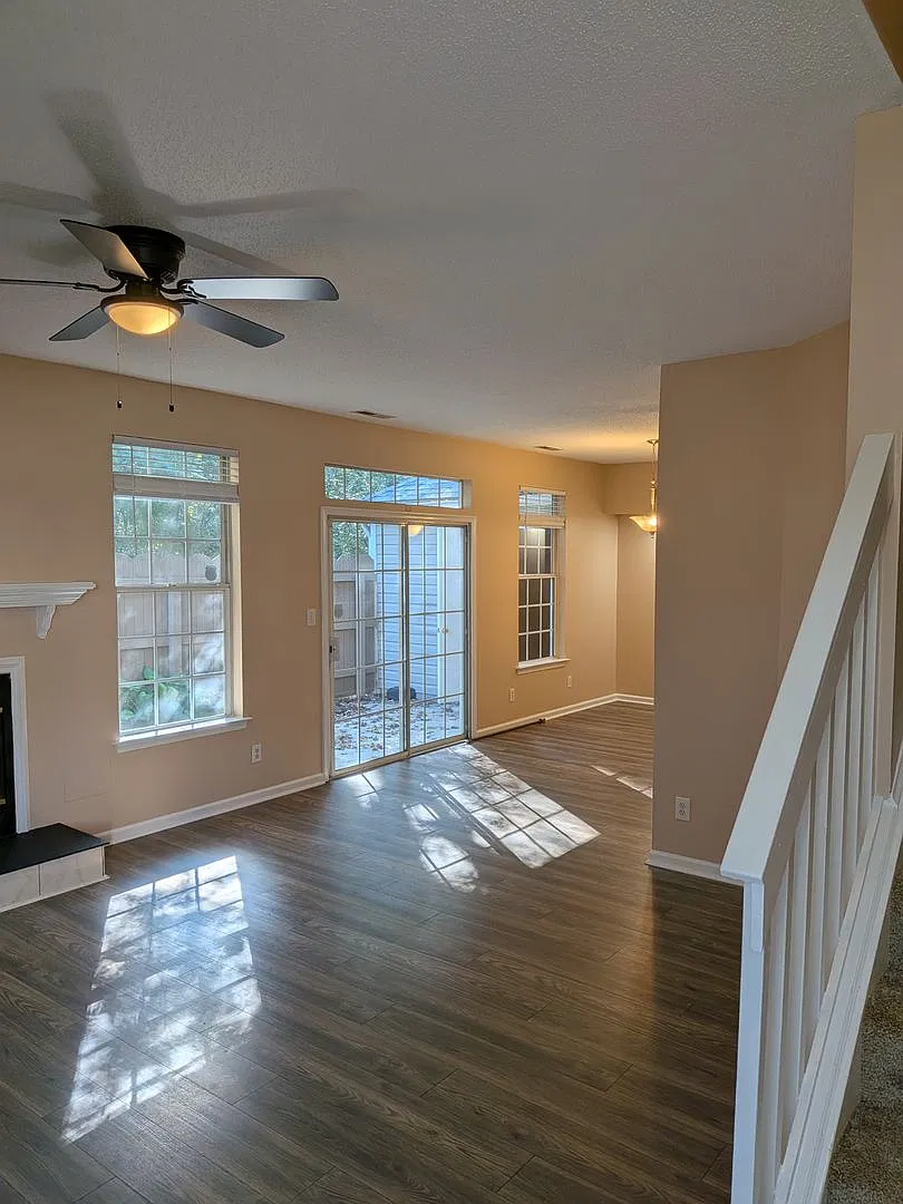 For Rent in Chesapeake-2 Story Townhouse/Condo — Photo 4