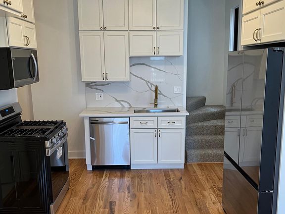 4th image of 1655 N Paulina St #1F