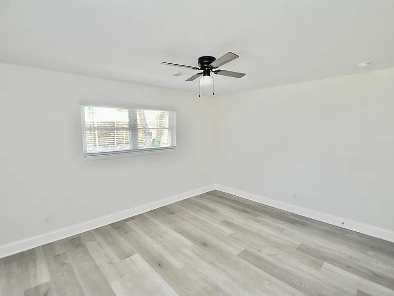 7634 Wynlea St — Photo 9