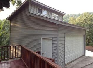 179 Cliff View Ln, Hazard, KY 41701