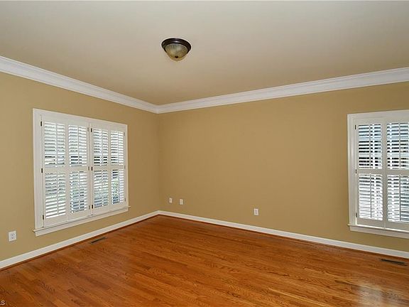 5th image of 3002 Glen Chase Ct