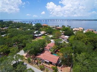 1149 Vesper Dr, Fort Myers, FL 33901