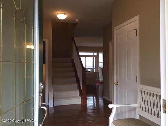 5th image of 375 Linden Ct