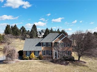 4738 Cortland Dr N, Orefield, PA 18069