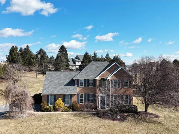 4738 Cortland Dr N, Orefield, PA 18069