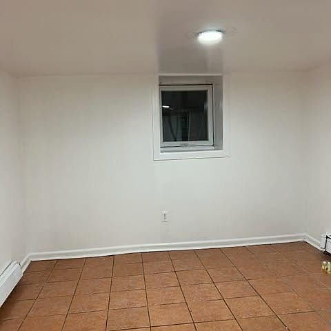 1st image of 1 Waring Pl