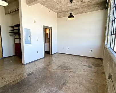 200 W Jackson Ave #304 — Photo 4