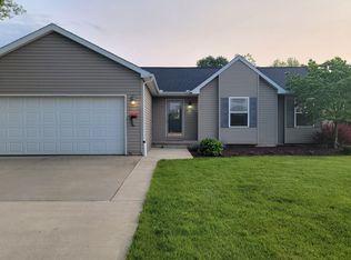 6437 Kimberly Jean Ct, Fowlerville, MI 48836