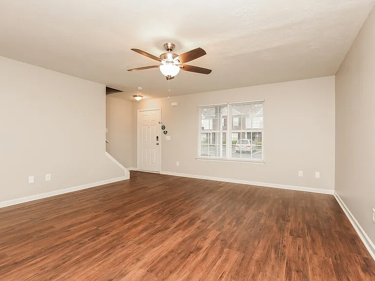 4031 George Buchanan Dr — Photo 6