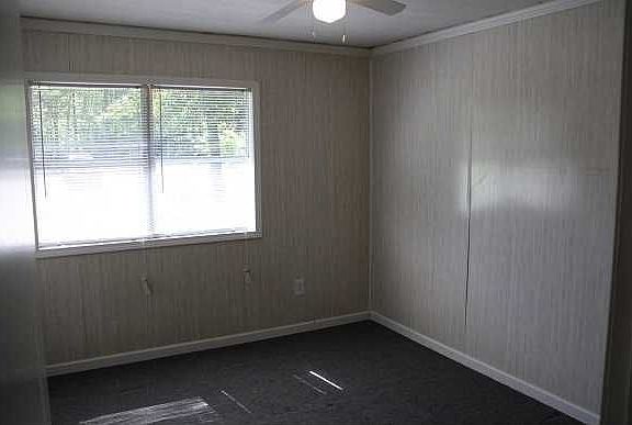 4th image of 488 Lee Road 175