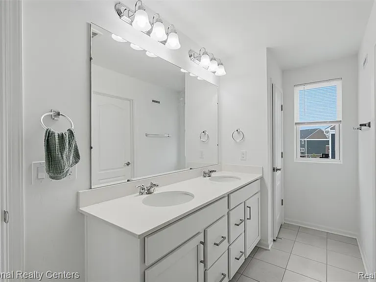 43034 Atwood Ave — Photo 19