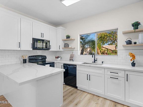 5th image of 16122 N 159th Drive