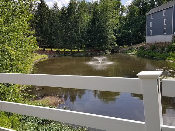 3rd image of 399 Cambridge Dr