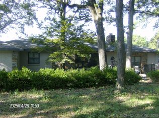 126 S Mockingbird Ln, Tahlequah, OK 74464