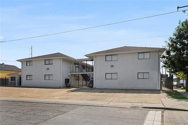 2nd image of 501 Peniston St APT 7