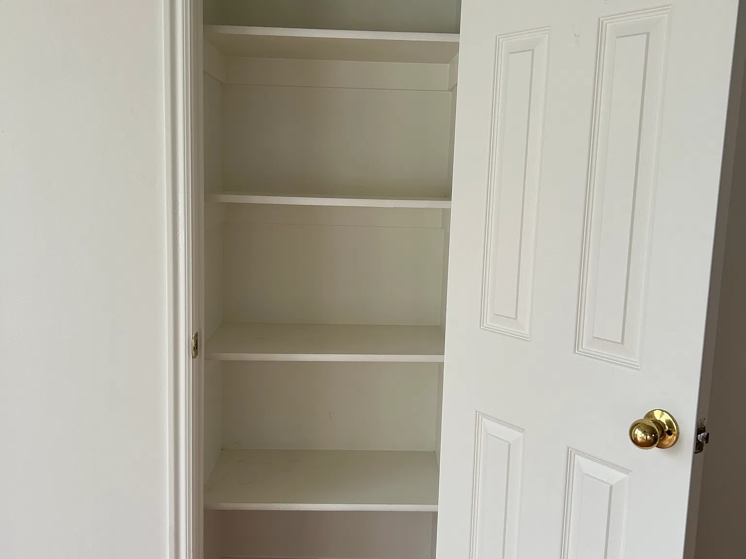 3 bed, 2.5 bath, 1700 sqft, $2,600 — Photo 4