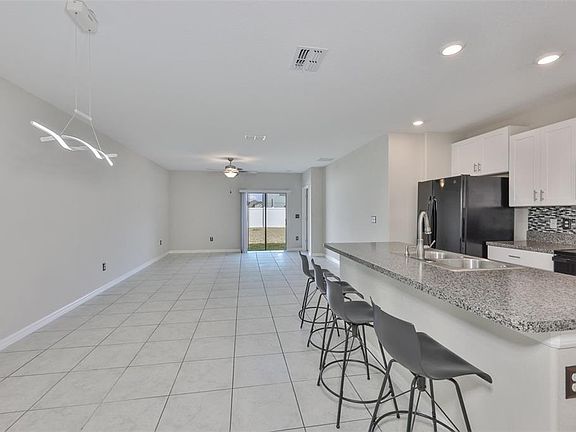 5th image of 797 Olive Conch St