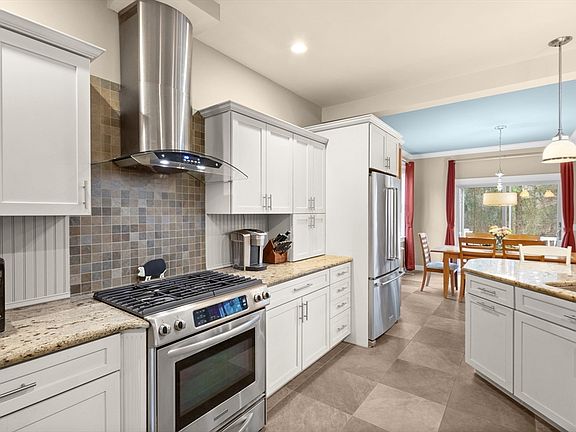 4th image of 33 Glebe St