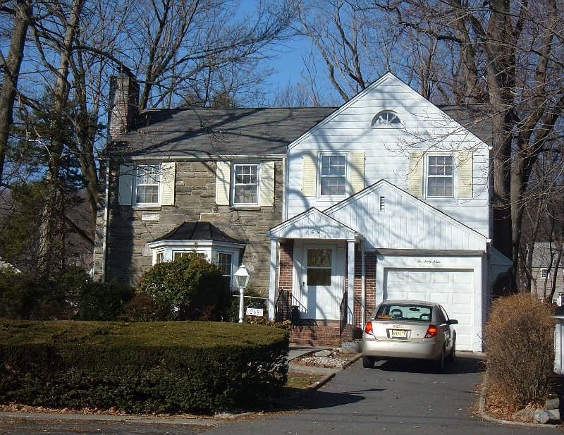1st image of 269 Gregory Ave