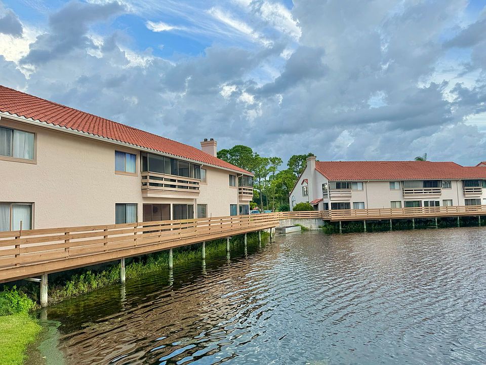 1st image of 1906 Garden Lake Dr