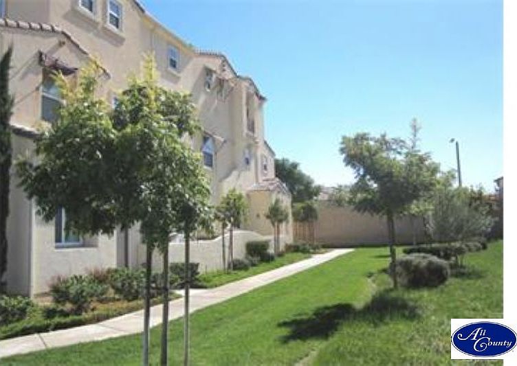 1st image of 31113 Black Maple Dr