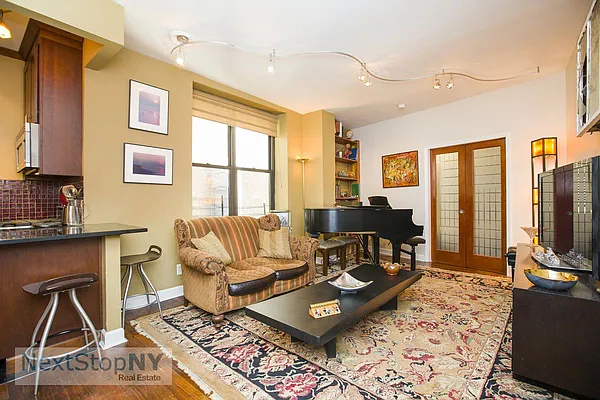 Sold by NextStopNY | media 12
