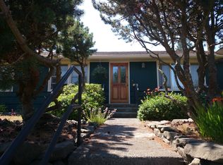 5205 SW Charlestown St, Seattle, WA 98116