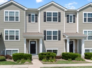 2325 Upland Rd, Hampshire, IL 60140