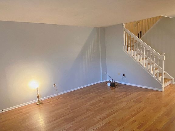 5th image of 375 Captain Thomas Blvd Unit 18