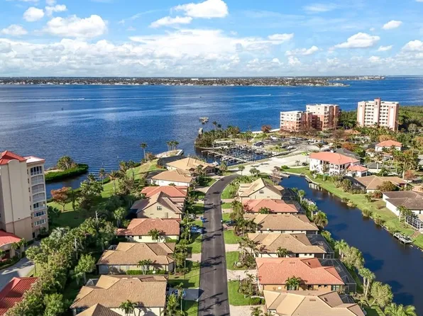 14760 Laguna Dr, Fort Myers, FL 33908