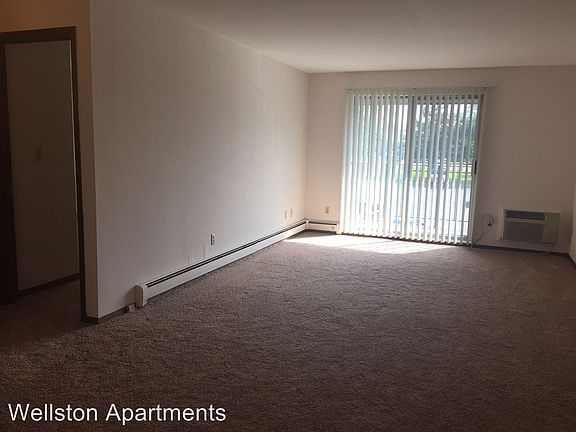 3rd image of 4715 Indian Hills Dr APT 2