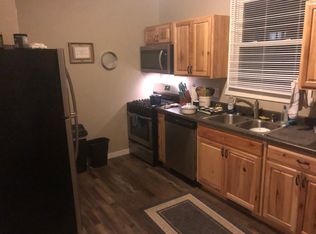 87 S Hill St, Dubuque, IA 52003
