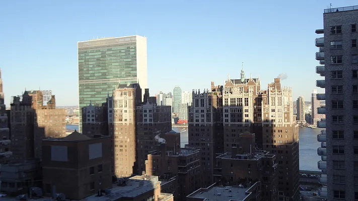 Rented by Royal Operation System | media 32