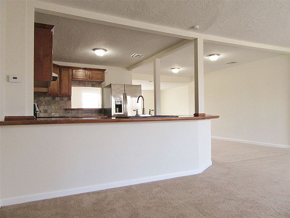 4th image of 2308 NW Cheyenne Ave