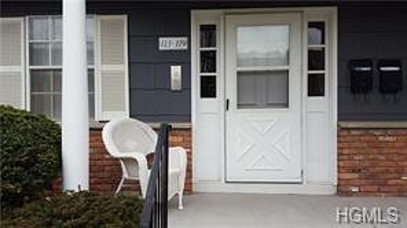1st image of 113 Doxbury Ln