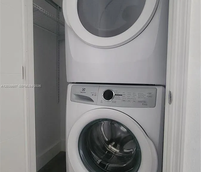 2150 SW 26th St #7 — Photo 15