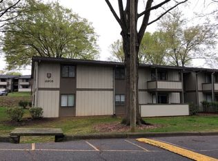 2205-106D Sunderland Rd, Winston Salem, NC 27103