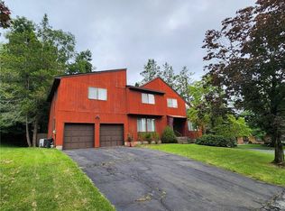 2 Rookery Cir, New City, NY 10956