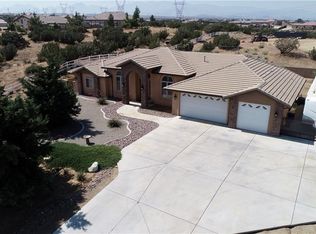 8376 Macron St, Oak Hills, CA 92344