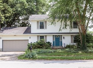916 Castlewood Dr, New Albany, IN 47150